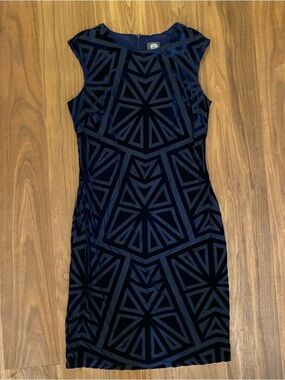 Vince Camuto Navy and Black Geometric Velvet Midi Dress